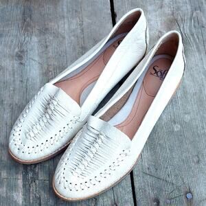 VTG Sofft Cream Leather loafers 9.5 Academia